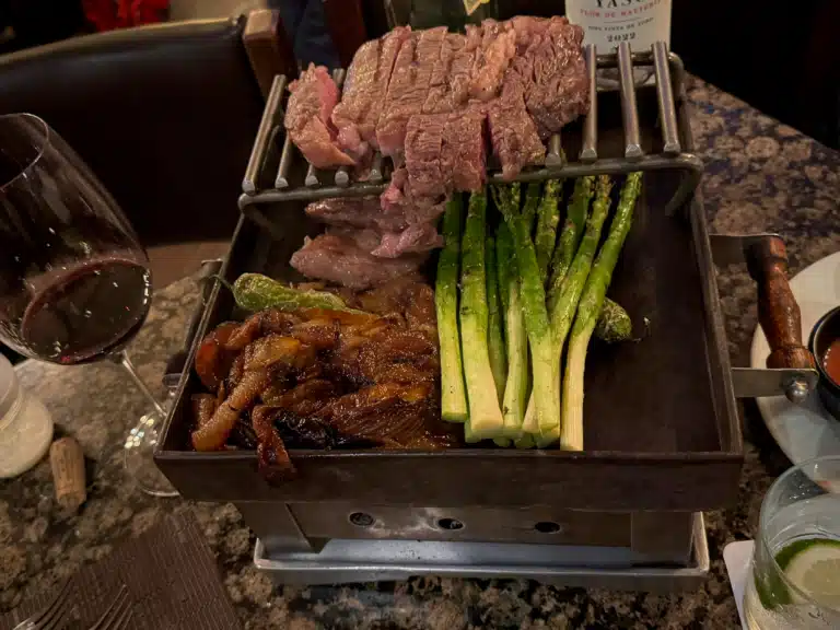 Rib eye and asparagus at Loma Linda on Reforma